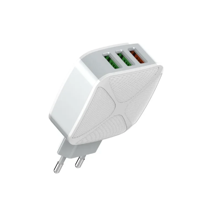 LDNIO A3310Q 3 USB Ports Fast Charger with Type C cable