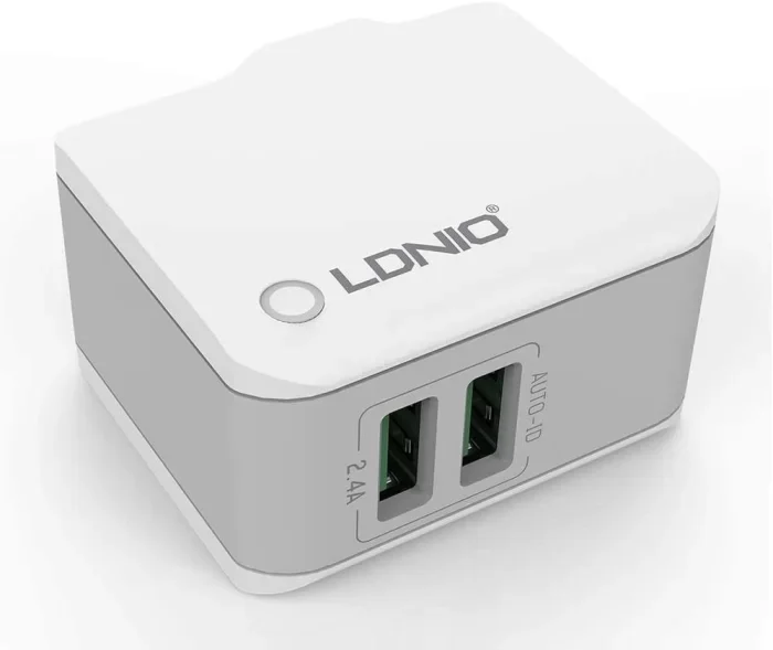 LDNIO  A2203 Lightning Travel Fast Charger with 2 USB Ports